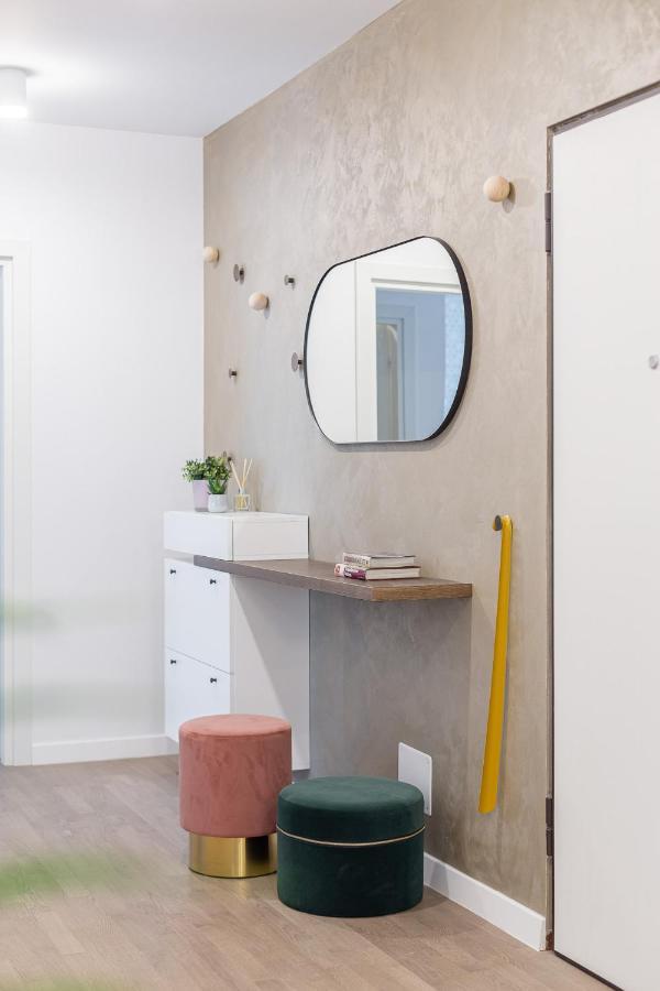Il Lago - Turquoise - Cozy Luxurious Smart Home By The Lake Voluntari 外观 照片